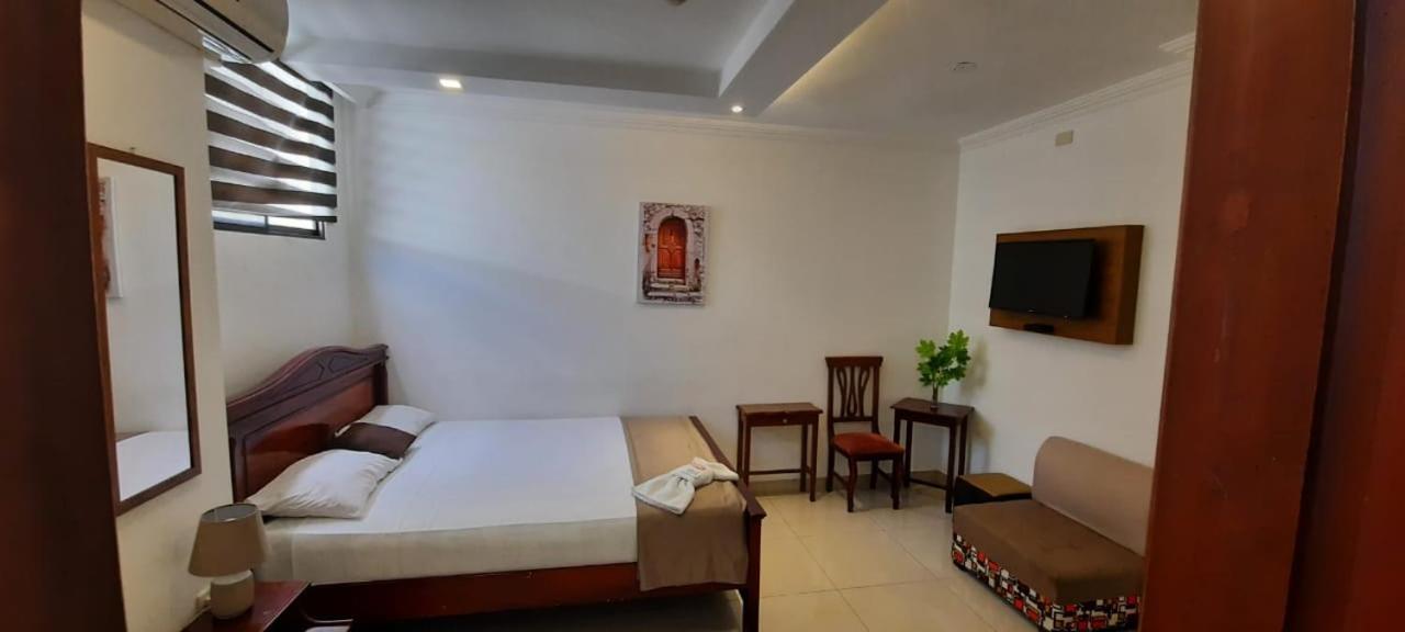 Hostal Perla Real Inn Guayaquil Exterior foto